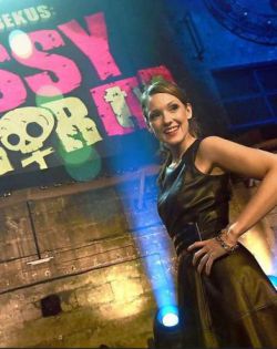 stream PussyTerror TV S01E03